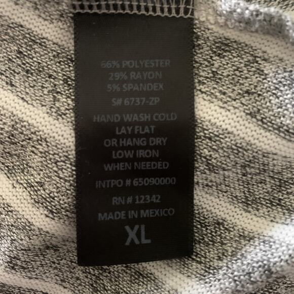 COIN 1804 Women's Gray/White Stripe Cozy 3/4 Sleeve Button Back Tunic Top XL-EUC - Picture 5 of 6